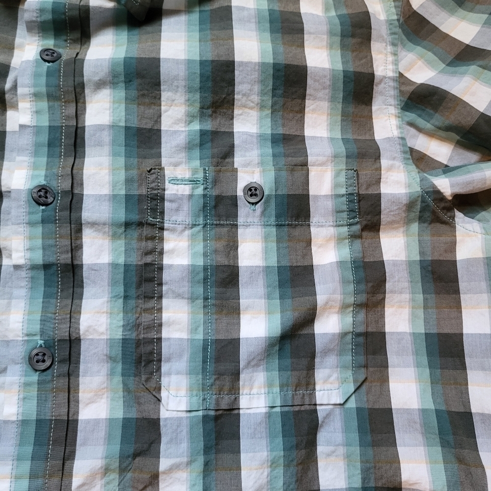 Banana Republic Long Sleeve Button Down Shirt Men's Size Medium - Picture 2 of 8